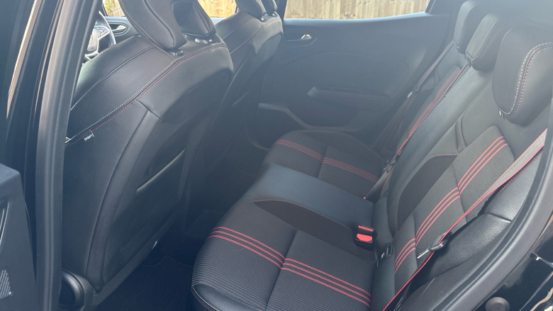 Renault Clio 1.6 E-TECH Hybrid 140 RS Line 5dr Auto Hybrid Hatchback